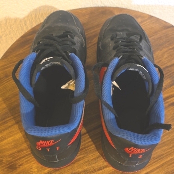 Nike Air Force 1 Black RED SWOOSH Athletic Shoes Mens Sneakers Sz.10 main image 5